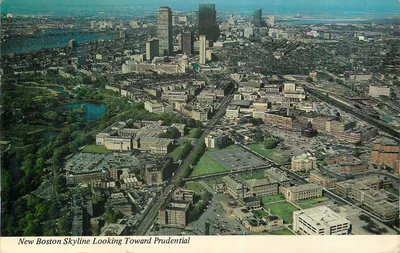 Céu de New Boston olhando em direção ao Prudential — vista aérea — editor não visível