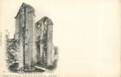 Ruínas do Transepto, Lado da Nef — Abadia de Saint-Wandrille — Século XII