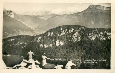 Teleférico de Veyrier — vista sobre os Aravis e o Mont-Blanc — n°1398