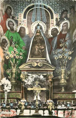 Nossa Senhora de Lourdes — estátua da Virgem com o Menino — editor Mélie