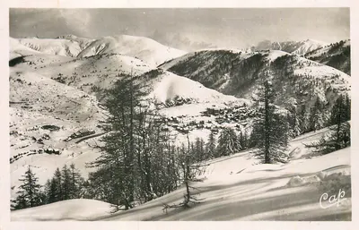Vue de montanha nevada — aldeia embaixo — editor 'Cap' n° 182