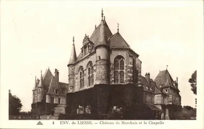 ENV. de LIESSE — Castelo de Marchais e a Capela