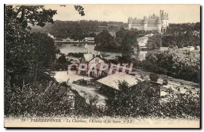 Pierrefonds — Zamek, Jezioro i Stacja — LL