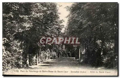 Parque do Pelerinato de Nossa Senhora do Sagrado Coração — Issoudun (Indre) — Avenida do Sagrado Coração
