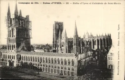 Ruínas de Iepres — Salões de Iepres e Catedral de São Martinho — Foto Antony, n°101