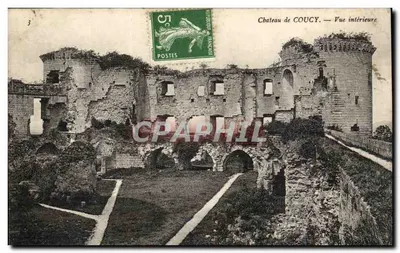 Castelo de COUCY — Vista interna — Editor não visível