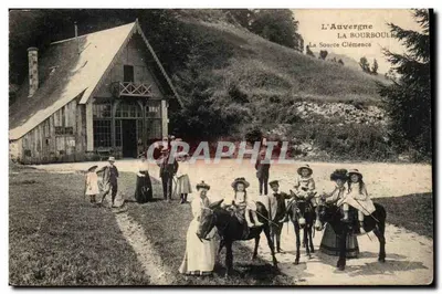 L'Auvergne - La Bourboule - La Source Clémence — éditeur anonyme, n° de série non visible