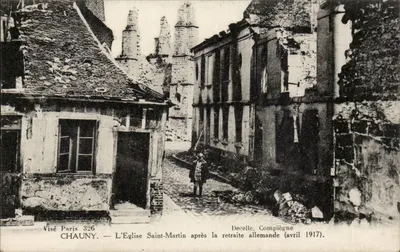 Chauny — A Igreja de São Martinho após a retirada alemã (abril de 1917) — Visé Paris 326