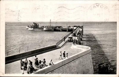 Port de Royan — Vue du quai et du vapeur — Tito
