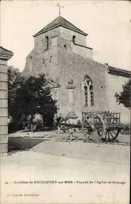 Arredores de ROCHEFORT-sur-MER — Fachada da Igreja de Brouage — Cl. Galeries Parisiennes