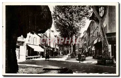 Salon-de-Provence — Cours Victor-Hugo — n°174