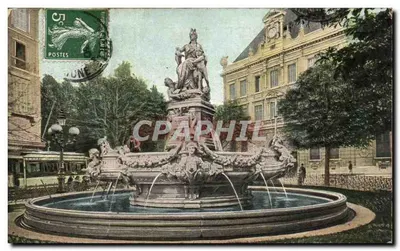 Fonte da Place de la République — Paris — editada por Aqua-Photo L.Y. & Cie