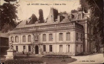 Bolbec (Seine-Inf.) — O Hotel de Ville — Mallet, editor, Harfleur