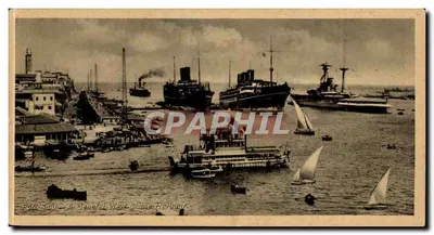 Port Said — Vista Geral do Porto — The Oriental Commercial Bureau