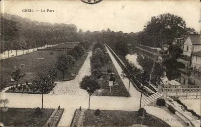 Creil — O Parque — Café Francês (livraria)