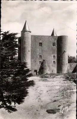 O Donjon do Castelo — Noirmoutier (Vendée) — Rosy