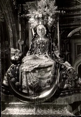 Granada — Nossa Senhora das Angústias, padroeira da cidade — Edições García Garrido