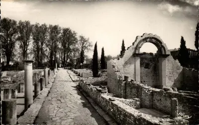 Vaison-la-Romaine — Ruínas antigas — Fotografia Véritable Interdite