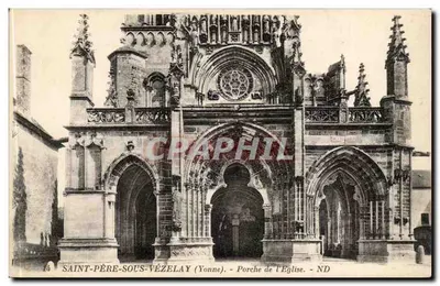 Saint-Père-sous-Vézelay (Yonne) — Porche da Igreja — ND