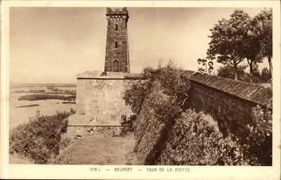 Belfort — Torre da Miotte — vista panorâmica com crianças
