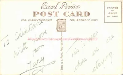 Falująca fala — plaża z kamieniami — Excel Series Post Card — Rewers