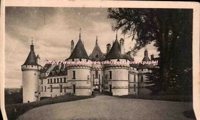 Castelo de Châteauneuf-sur-Loire — vista geral — Edições Gratigny