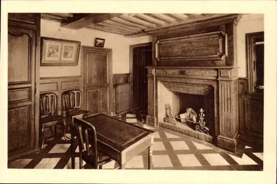 Sala com lareira da casa dos Buissonnets — Saint-Thérèse — n°10