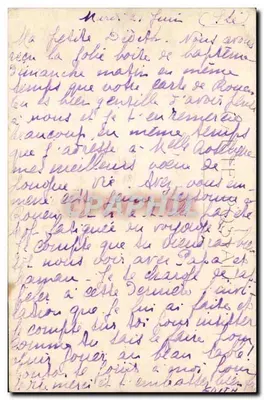Mulher em vestido longo e chapéu — vista da cidade com igreja — carta postal — Verso