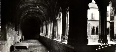 Saint-Jean-de-Maurienne — O Claustro — Edições Fotográficas Jansol