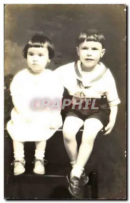 Dos niños — estudio de retratos