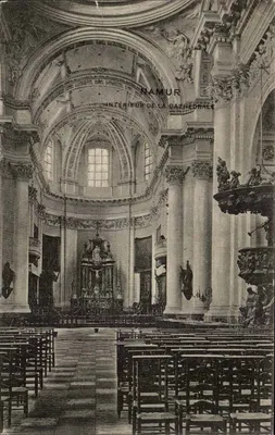 Interior da catedral — Namur
