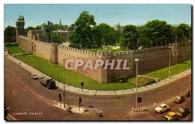 Castelo de Cardiff — vista panorâmica — A SALMON Cameracolour