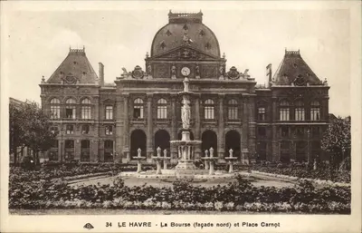 Le Havre - A Bolsa (fachada norte) e Praça Carnot