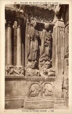 Igreja de Saint-Gilles du Gard — Estátuas do Portal Central — ND