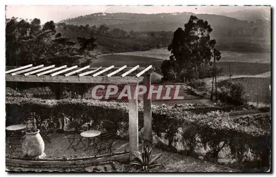 Vue tirada da Pergola — Casa do Santo Espírito, Hotel Kensington, Croix Valmer (83) — Ch. Martin Editor