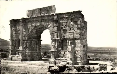 Arco da Vitória de Volubilis — Volubilis — Edição La Cigogne
