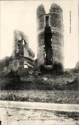 Castelo de Barbe Blanche em Champceux — Arredores de Ancenis — Livraria Renon, Ancenis