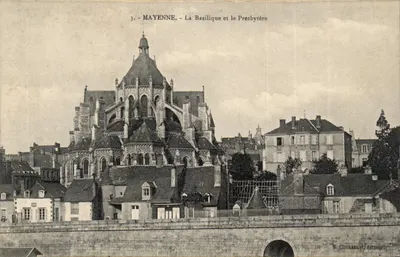 Mayenne — A Basílica e o Presbitério — E. Chonagenet, editor