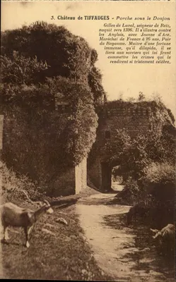 Castelo de Tiffauges — Portal sob o Donjon — Edição Clisson