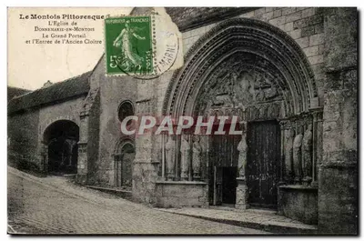A Igreja de Donnemarie-en-Montois — O Grande Portal e a Entrada do Velho Claustro — Editor Cluha S.L.
