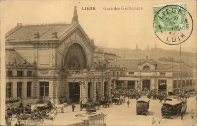 Liège - Gare des Guillemins — vue de la gare avec tramways et calèches — éditeur inconnu