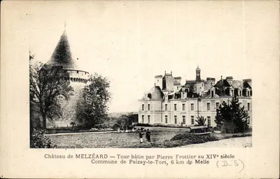 Castelo de Melzéard — Torre construída por Pierre Frottier no século XIV — Comuna de Paizay-le-Tort, 6 km de Melle