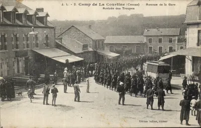 Camp de La Courtine (Creuse) — Chegada das Tropas — Edição Lullian, editor