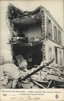 Os Zeppelins sobre Paris — Crimes odiosos dos piratas alemães — A casa do brigadier Bidault — Visé, Paris