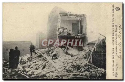 Os Zeppelins sobre Paris — Crimes dos piratas alemães — A casa do brigadiero Bidault