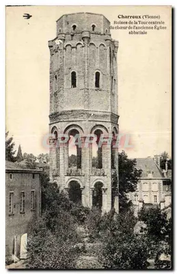Charreux (Vienne) — Ruínas da Torre Central da Antiga Igreja Abbatial — sem editor ou número visível