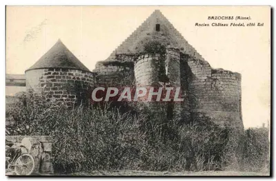 Bazoches (Risne). Antigo Castelo Feudal, lado Leste