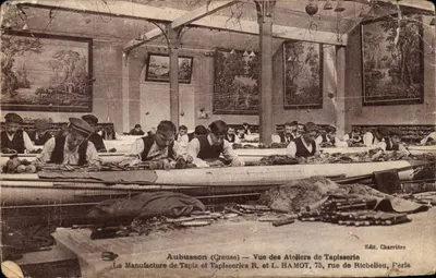 Aubusson Bilhete postal antigo Visão dos ateliês de tapeçaria Manufatura de Tapetes e Tapeçarias