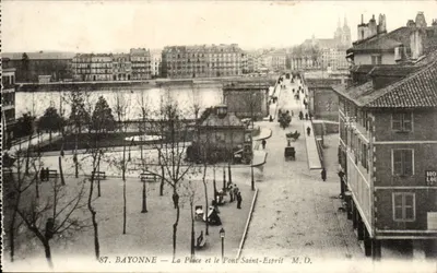 Bayonne — Plaza y Puente San Espíritu — M. D.
