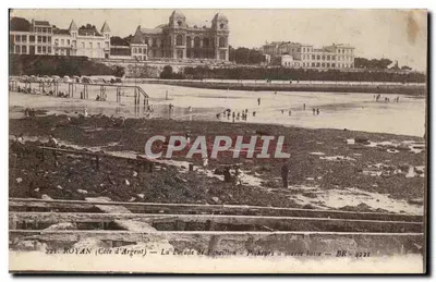Royan (Côte d'Argent) — La Promenade de Foncillon — Pêcheurs à marée basse — BR-4221